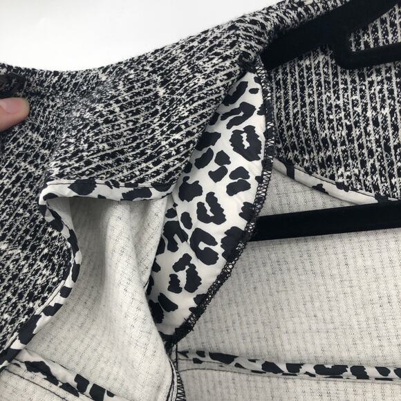 Cabi Gray 5299 3/4 Sleeve Pockets Hook & Eye Lightweight The Times Jacket Coat - Picture 8 of 9